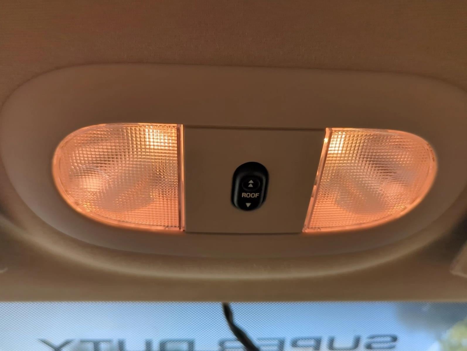 2010 Ford Super Duty F-350 DRW 4WD Crew Cab 8 Ft Box Lariat