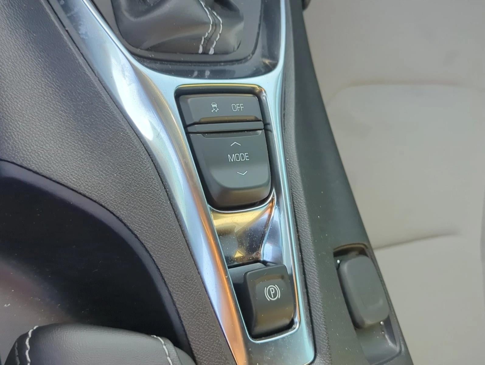 2024 Chevrolet Camaro 2dr Convertible 1LT