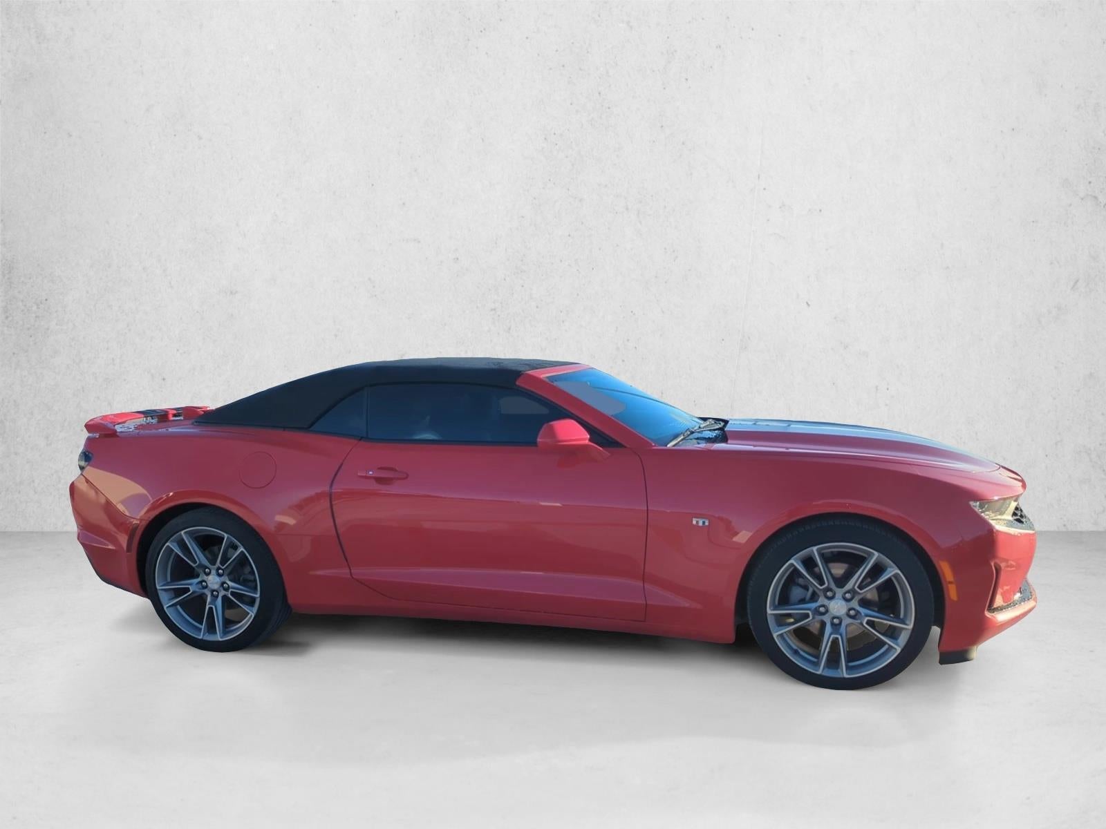 2023 Chevrolet Camaro 2dr Convertible 2LT