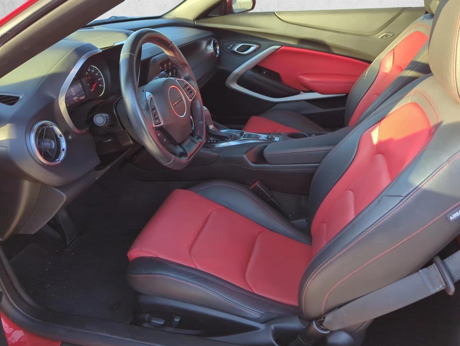 2023 Chevrolet Camaro 2dr Convertible 2LT