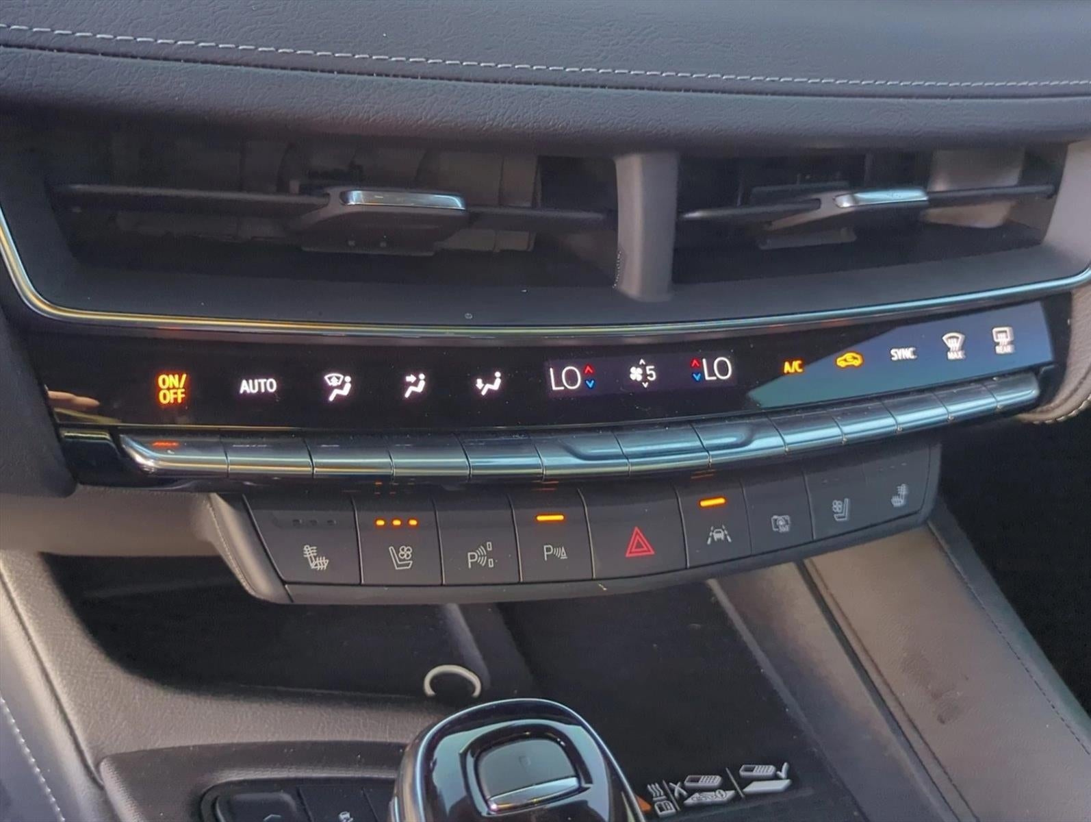 2025 Cadillac CT5 4dr Sdn Premium Luxury