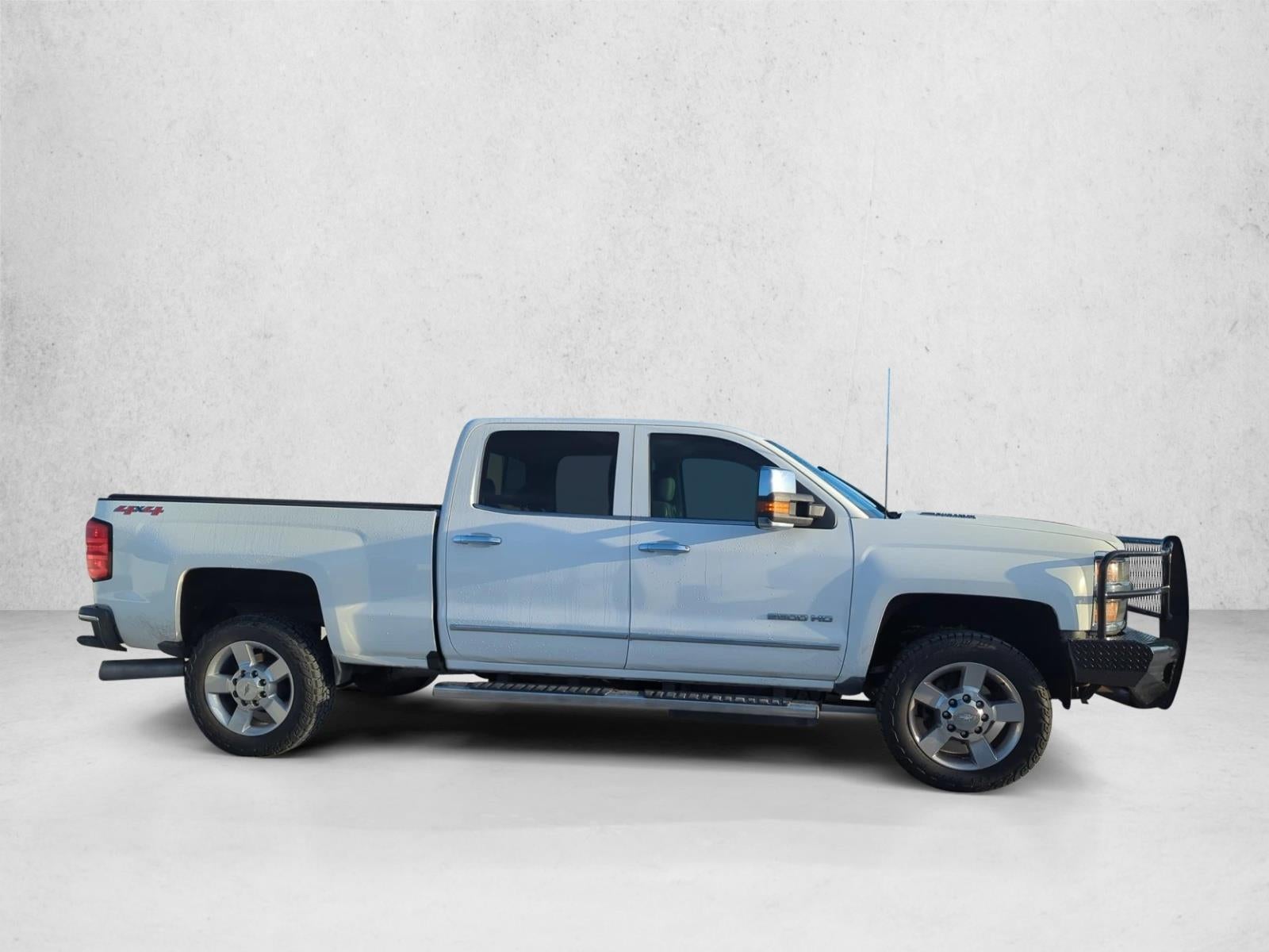 2016 Chevrolet Silverado 2500 HD Crew Cab Standard Box 4-Wheel Drive LTZ
