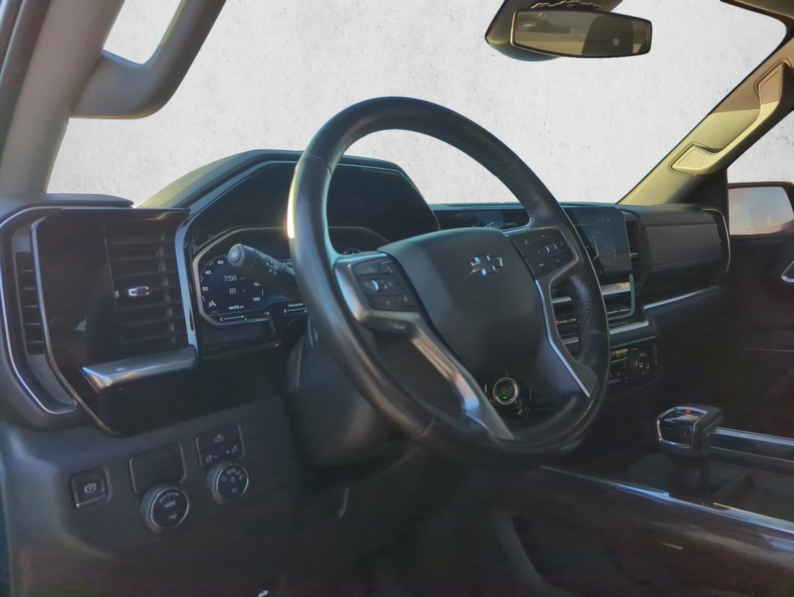 2022 Chevrolet Silverado 1500 Crew Cab Short Box 2-Wheel Drive RST