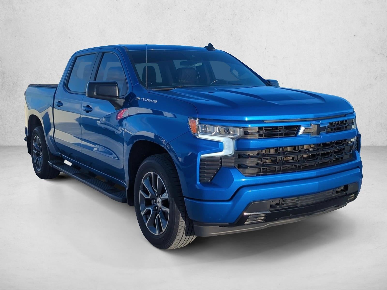 2022 Chevrolet Silverado 1500 Crew Cab Short Box 2-Wheel Drive RST