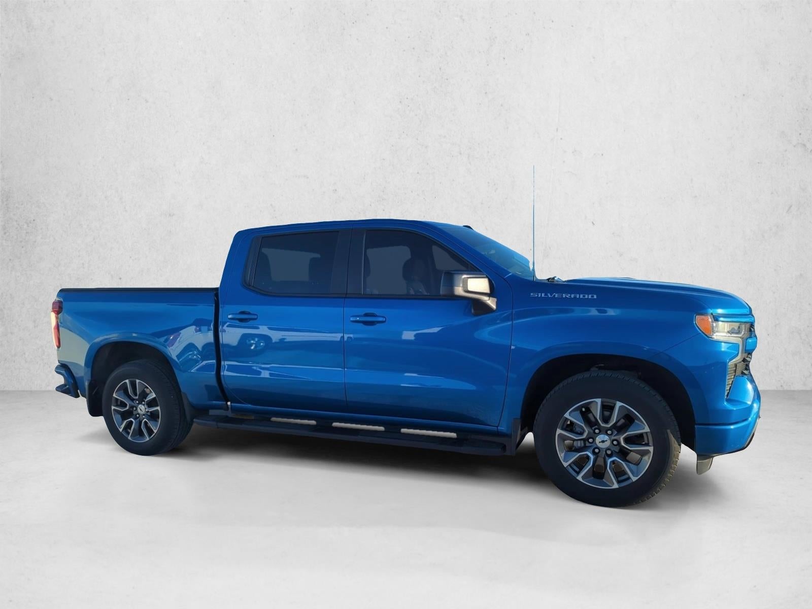 2022 Chevrolet Silverado 1500 Crew Cab Short Box 2-Wheel Drive RST