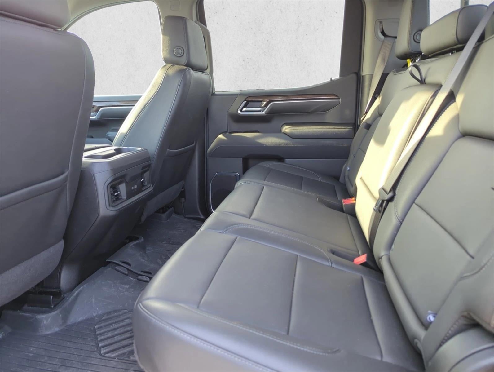 2025 Chevrolet Silverado 1500 Crew Cab Short Box 4-Wheel Drive LT 1LT