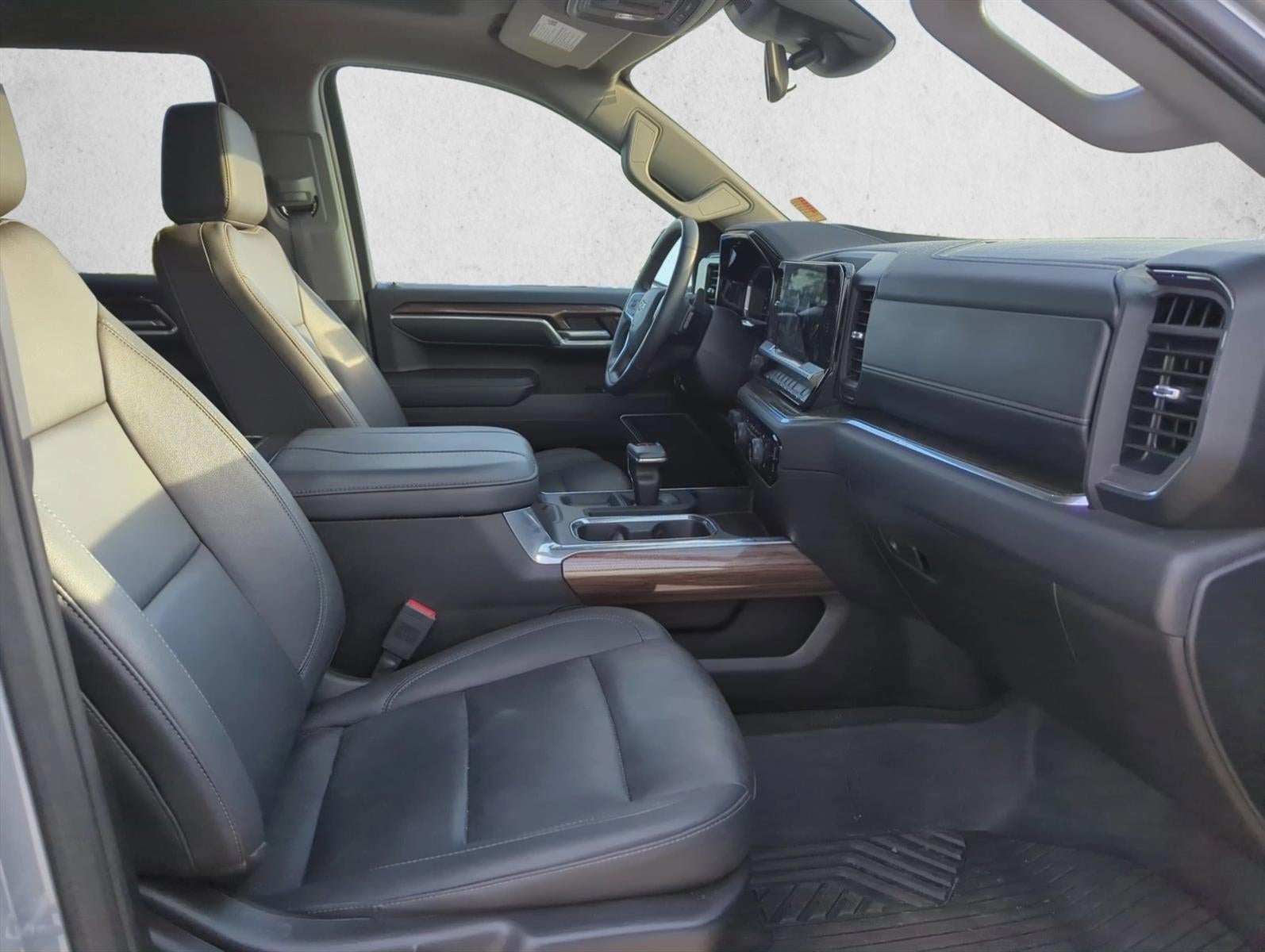 2025 Chevrolet Silverado 1500 Crew Cab Short Box 4-Wheel Drive LT 1LT