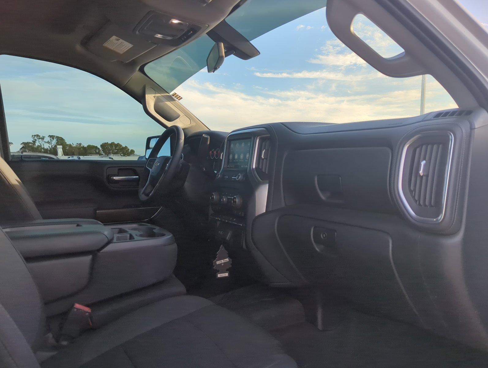 2022 Chevrolet Silverado 1500 LTD Crew Cab Short Box 4-Wheel Drive LT 1LT