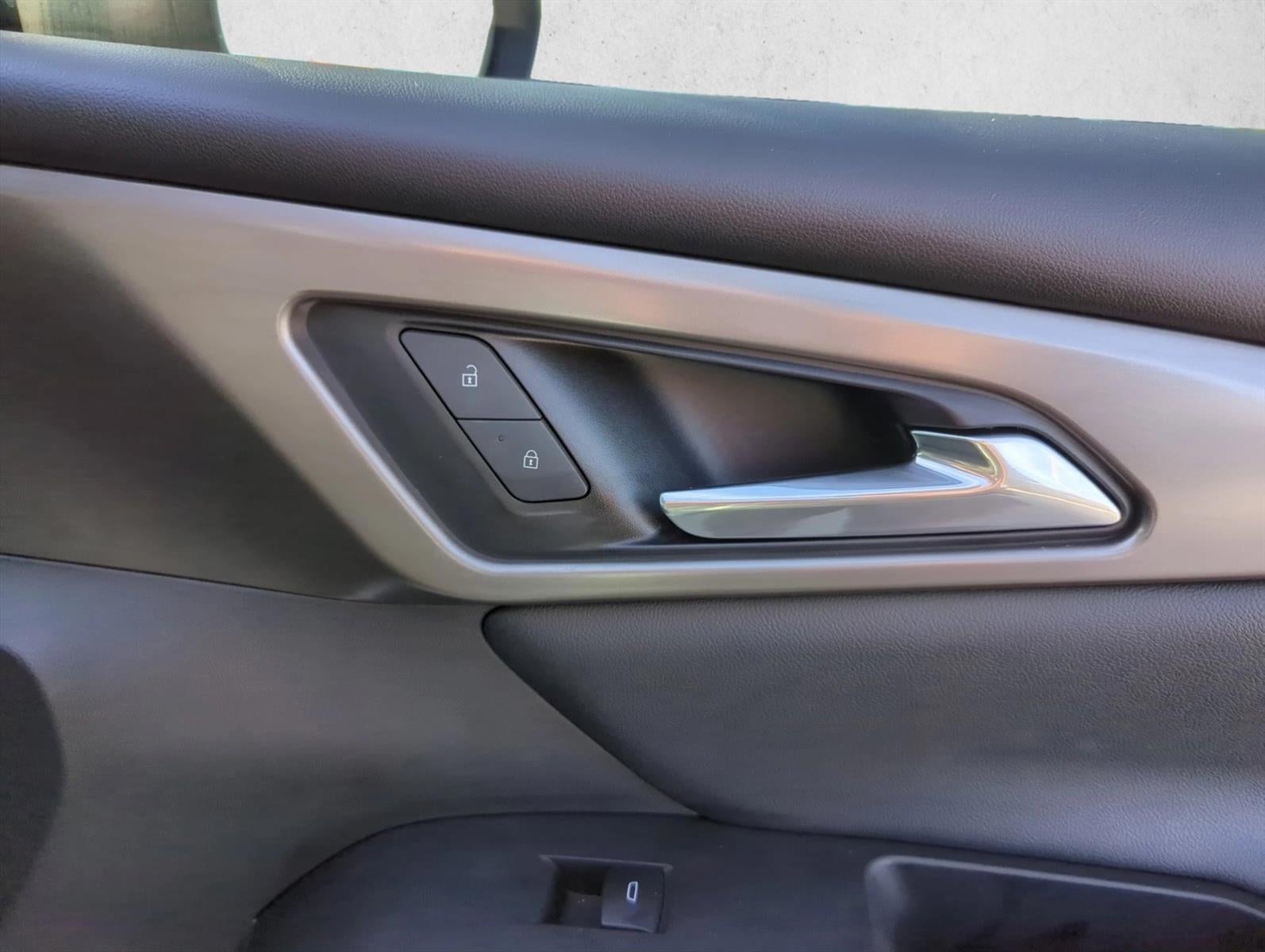 2024 Chevrolet Traverse LT w/1LT