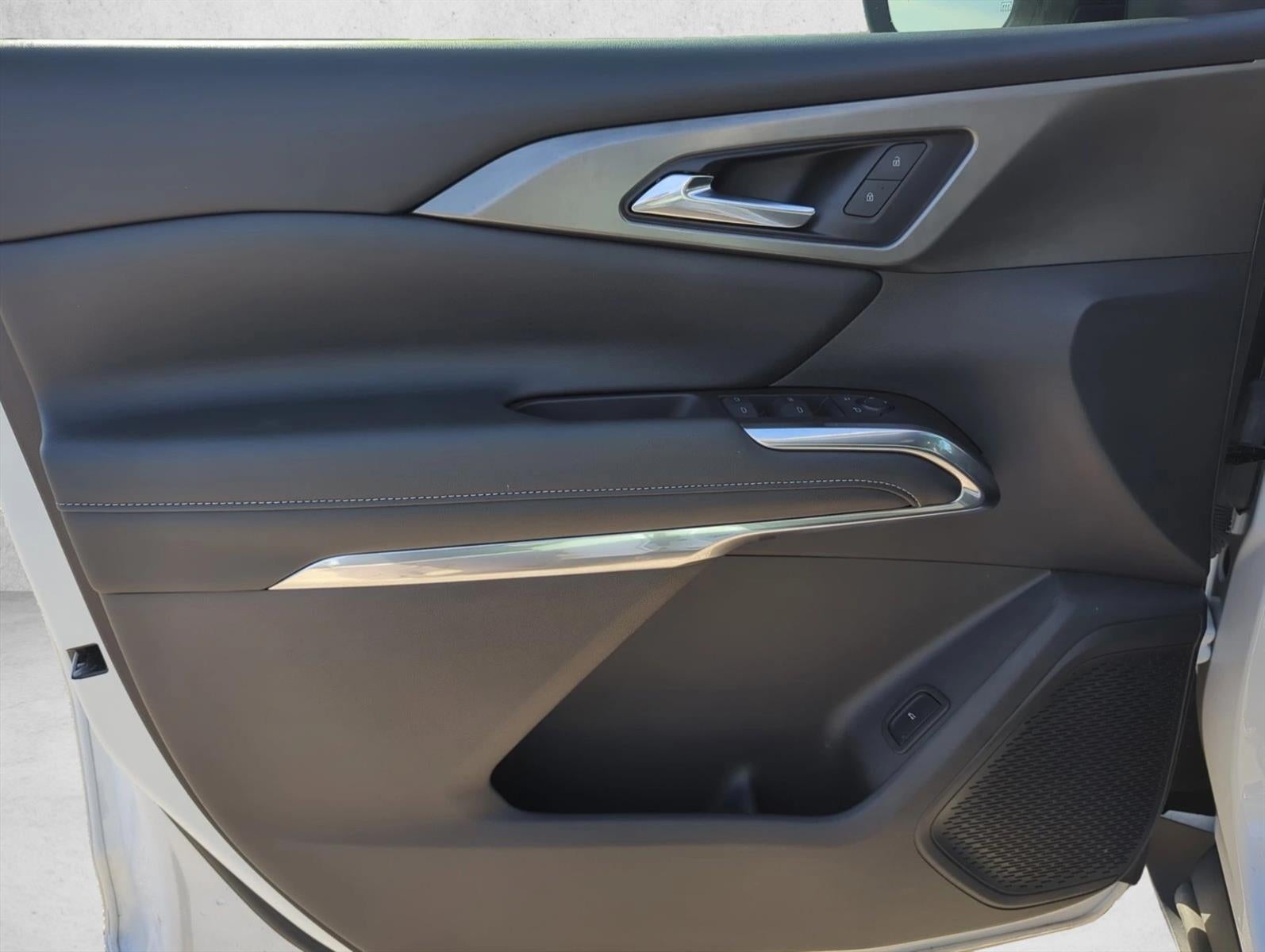 2024 Chevrolet Traverse LT w/1LT