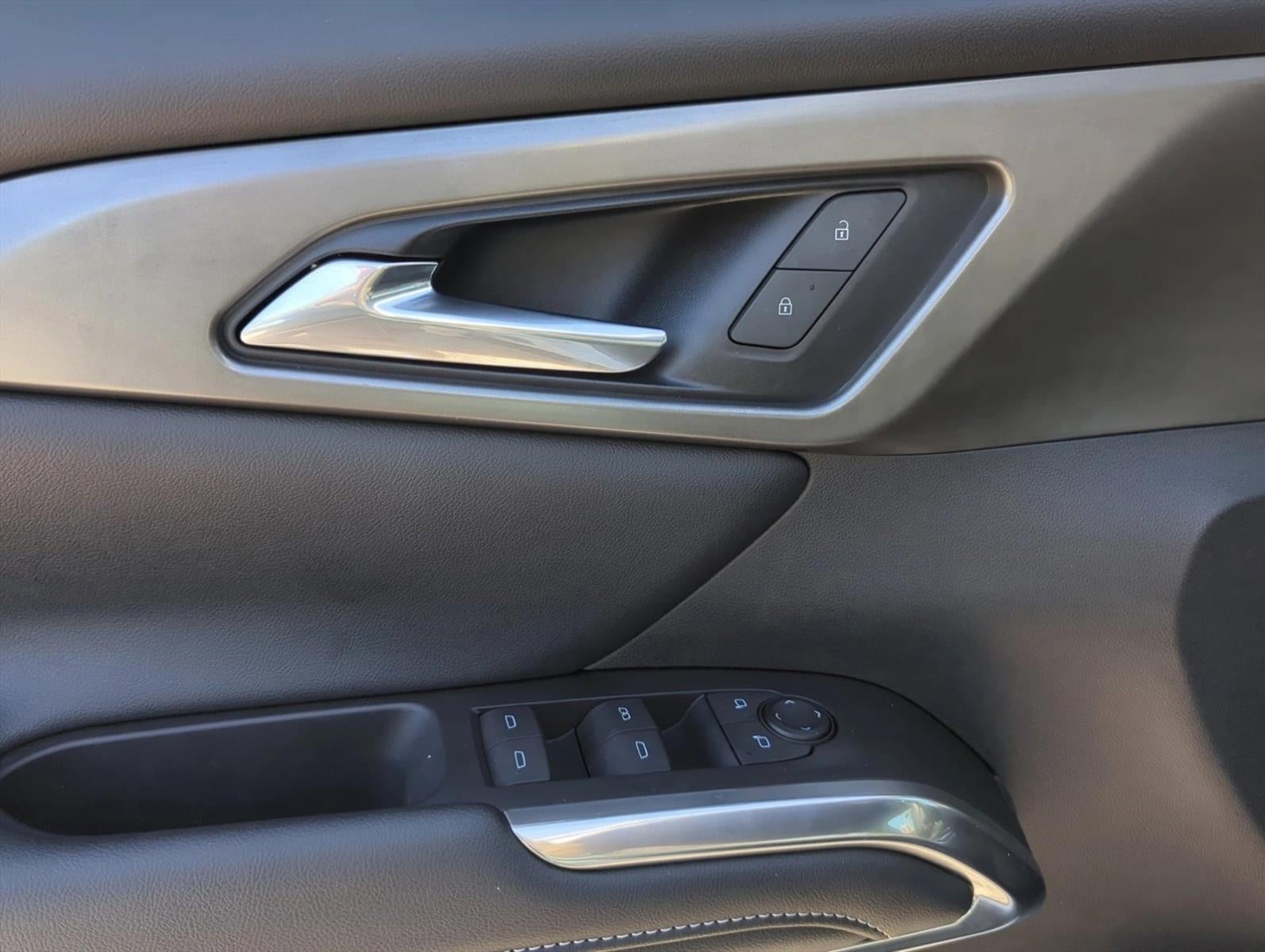 2024 Chevrolet Traverse LT w/1LT