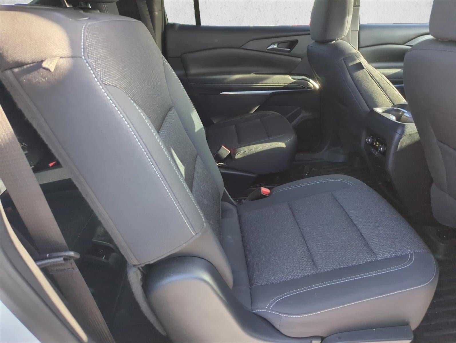 2024 Chevrolet Traverse LT w/1LT