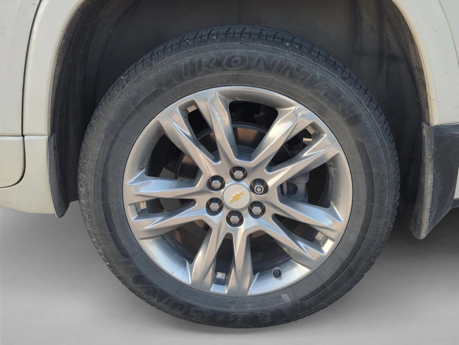2020 Chevrolet Traverse FWD 2LZ