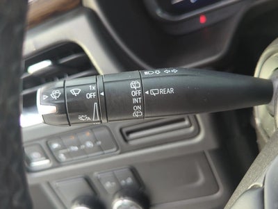 2023 Chevrolet Suburban 2WD Premier
