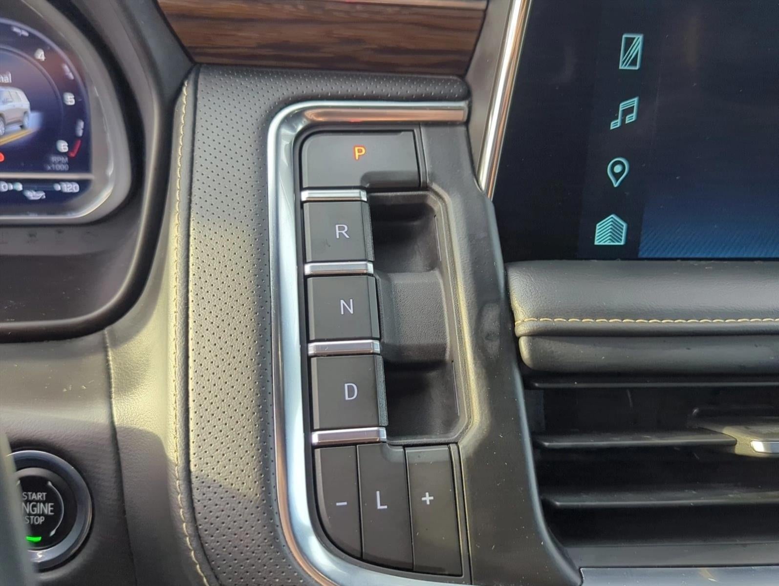 2023 Chevrolet Suburban 2WD Premier