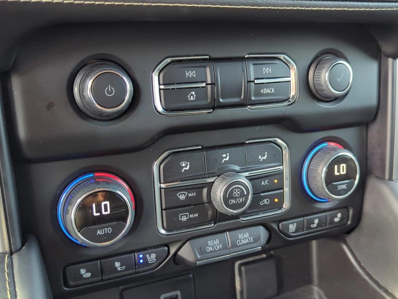 2023 Chevrolet Suburban 2WD Premier
