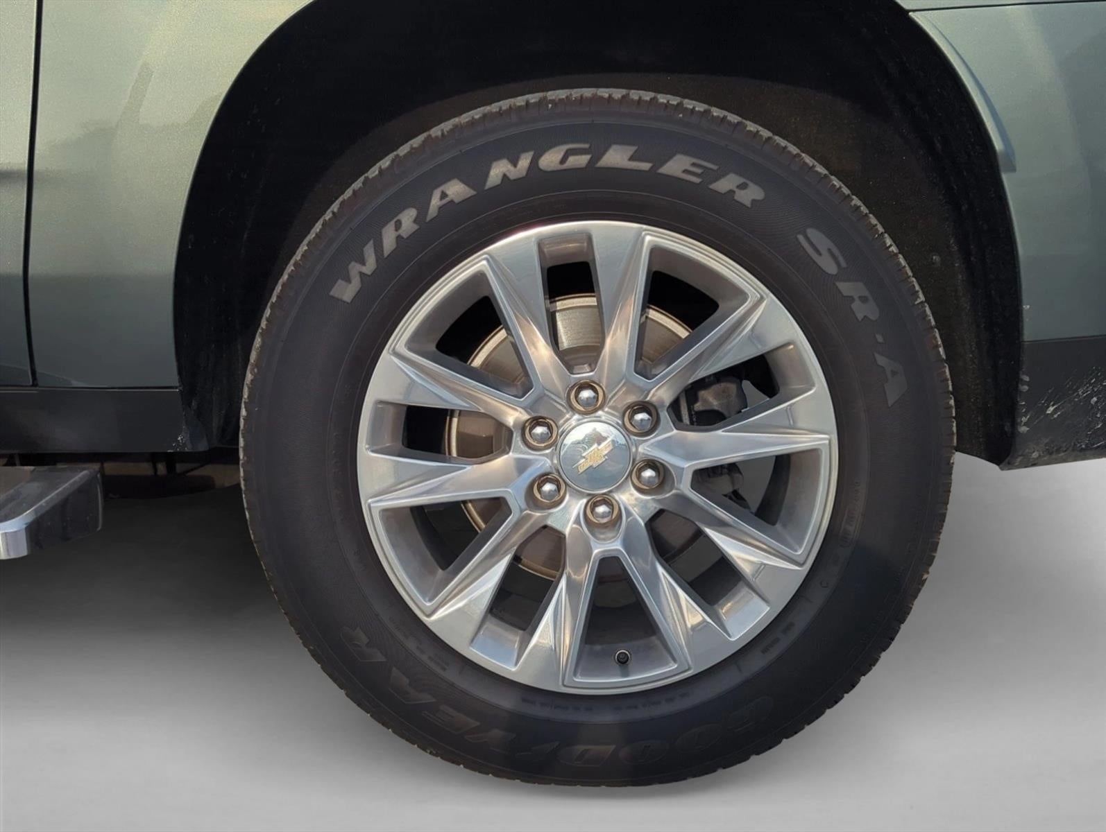 2023 Chevrolet Suburban 2WD Premier