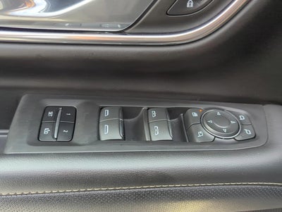 2023 Chevrolet Suburban 2WD Premier