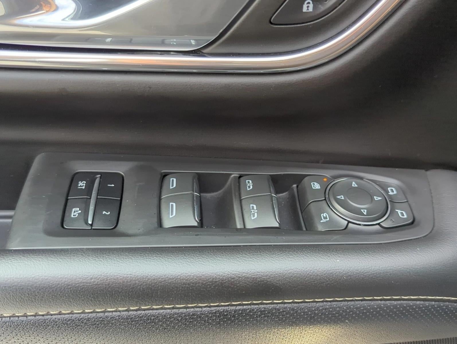 2023 Chevrolet Suburban 2WD Premier