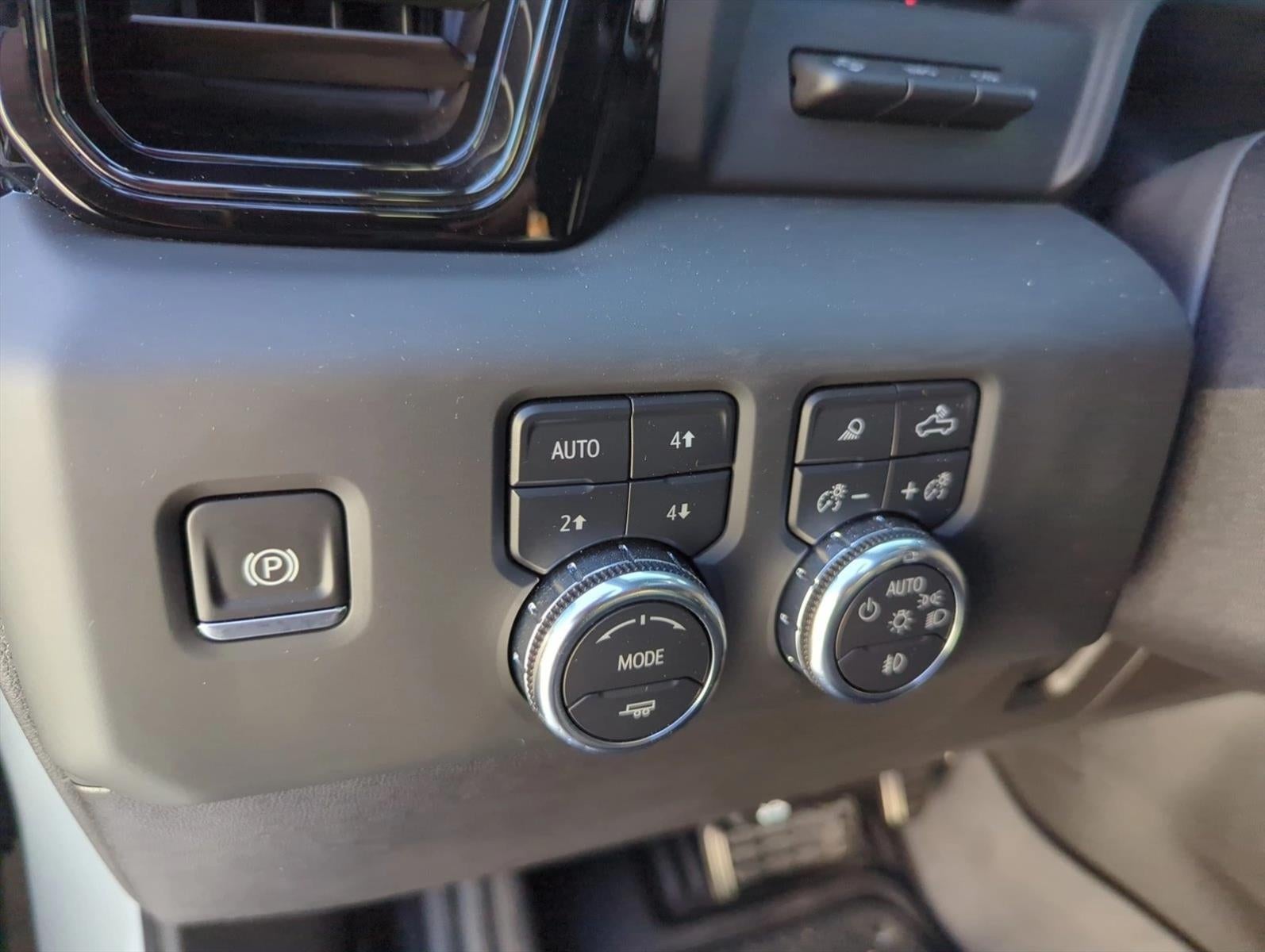 2024 GMC Sierra 2500 HD Crew Cab Standard Box 4-Wheel Drive AT4