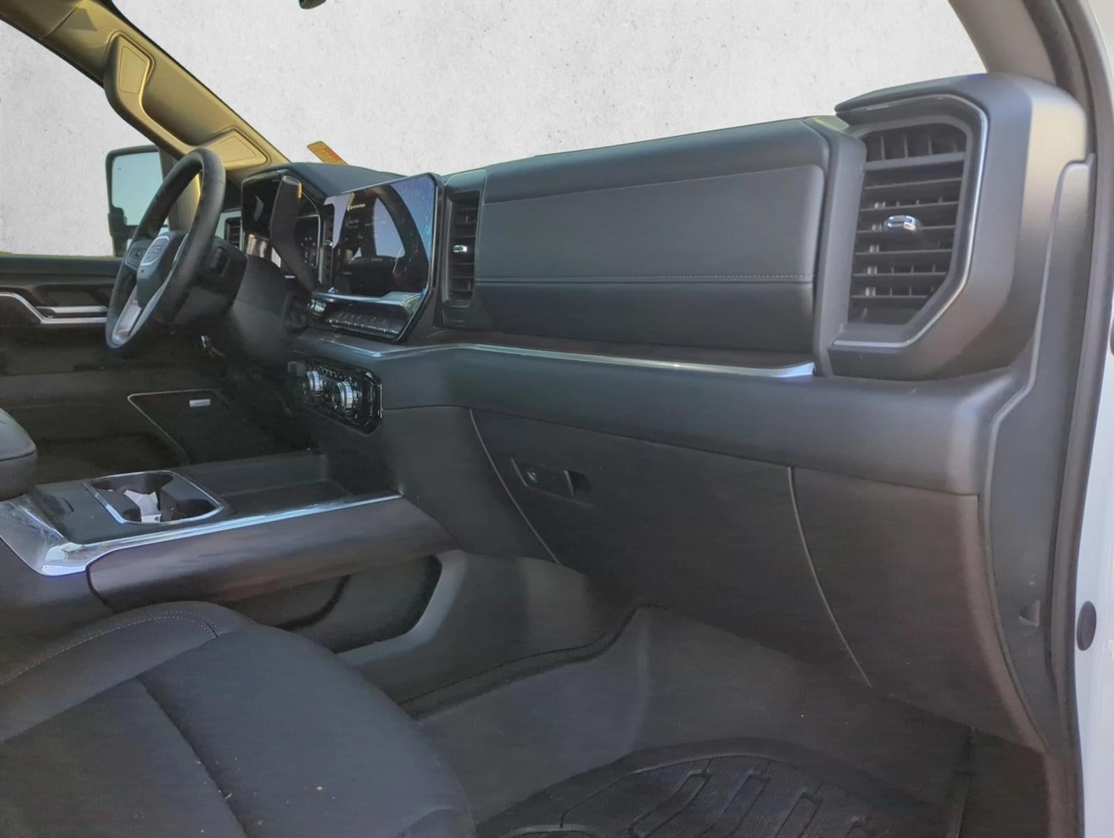 2025 GMC Sierra 2500 HD Crew Cab Standard Box 4-Wheel Drive SLT