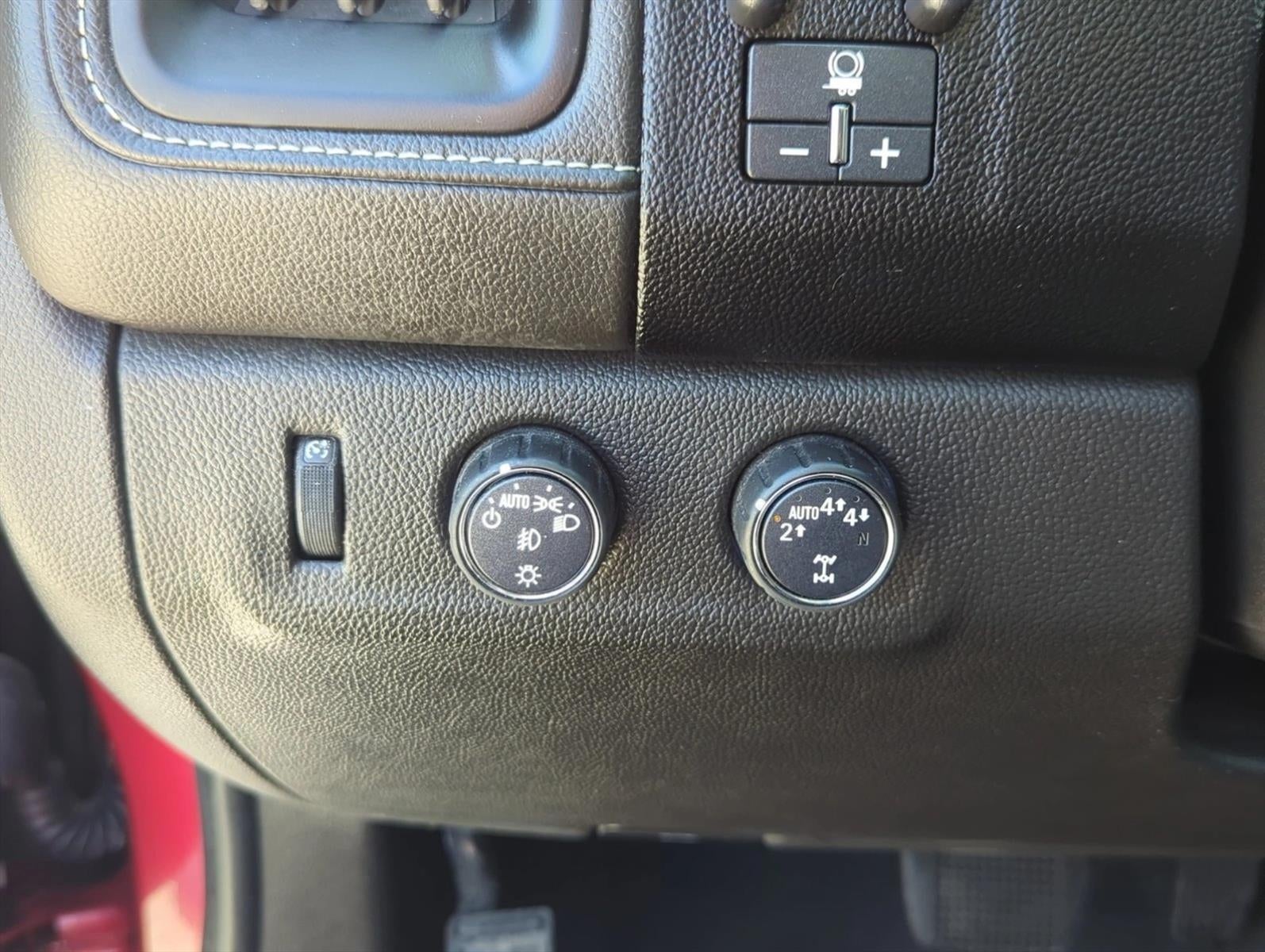 2020 GMC Canyon Crew Cab Short Box 4-Wheel Drive Denali
