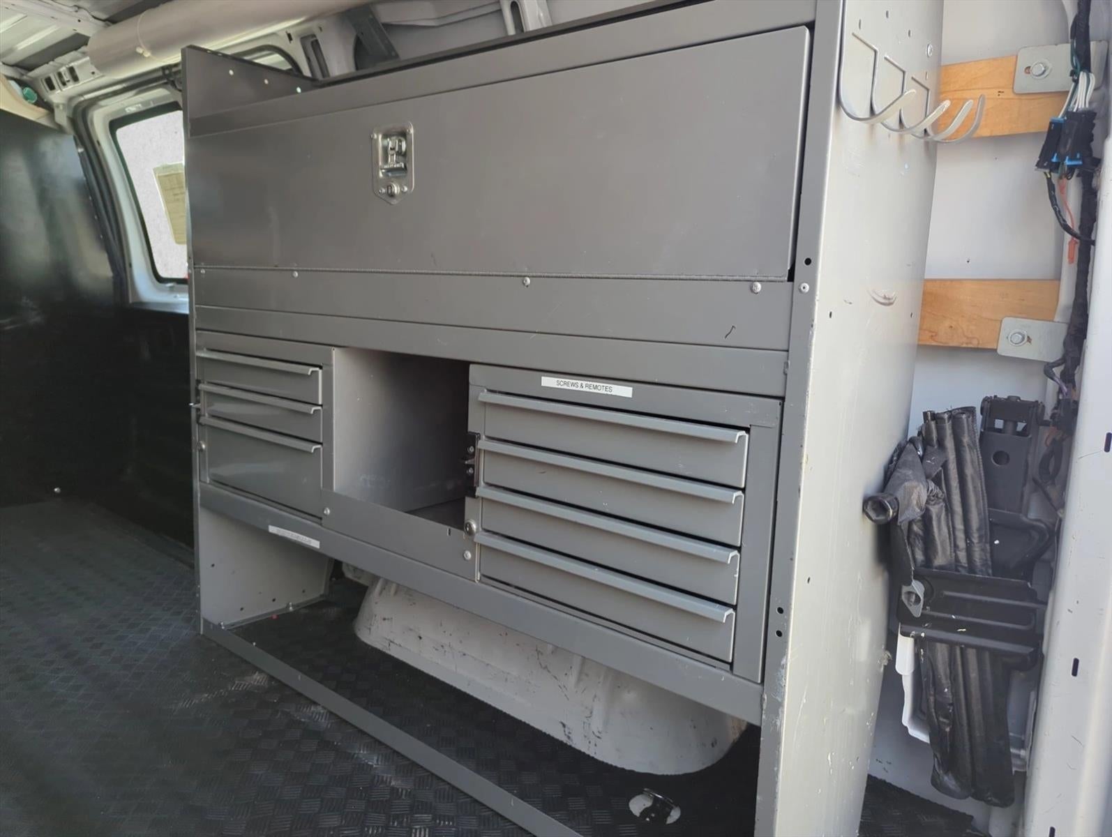 2021 GMC Savana Cargo Van 2500 Regular Wheelbase Rear-Wheel Drive