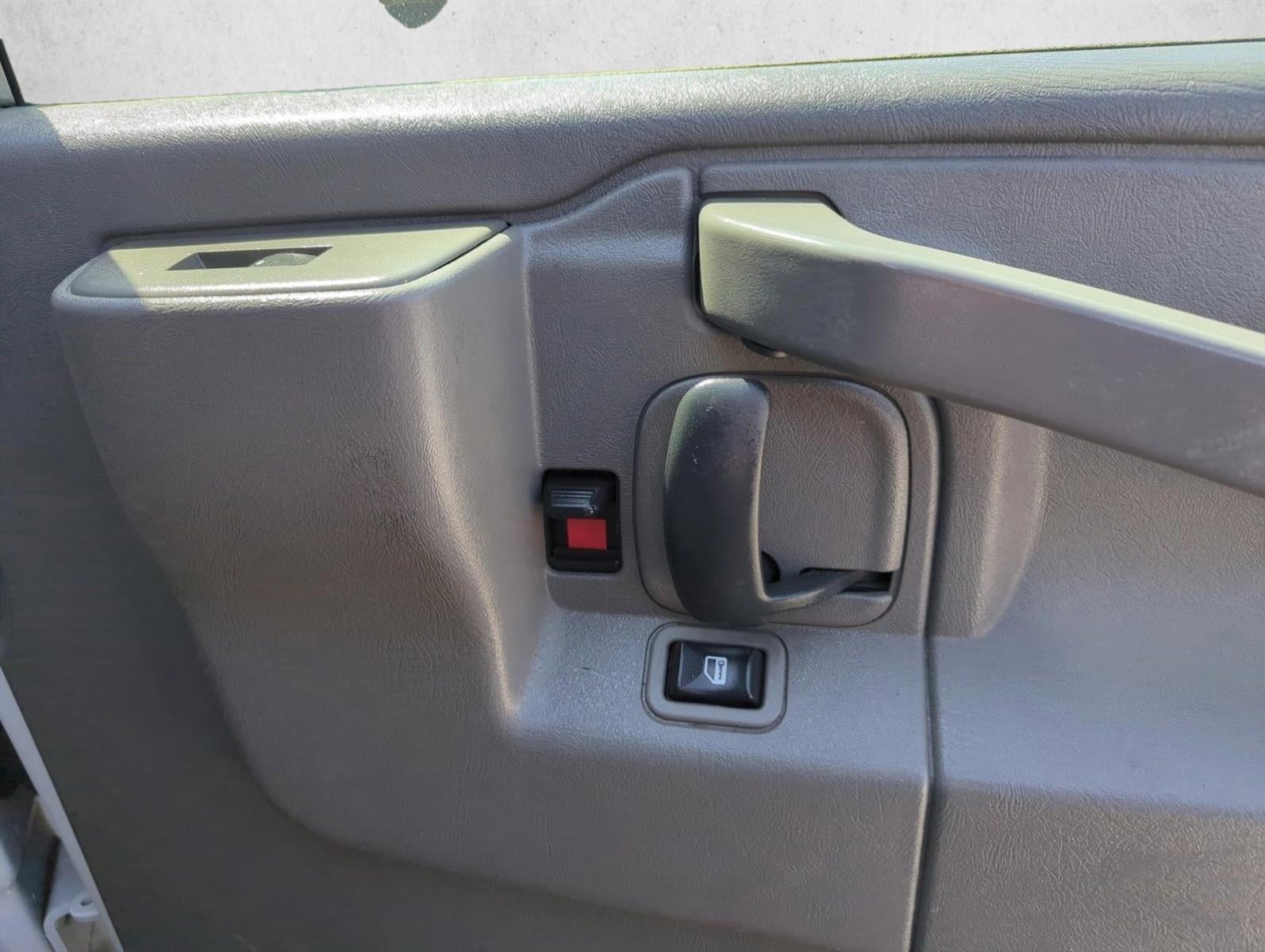 2021 GMC Savana Cargo Van 2500 Regular Wheelbase Rear-Wheel Drive