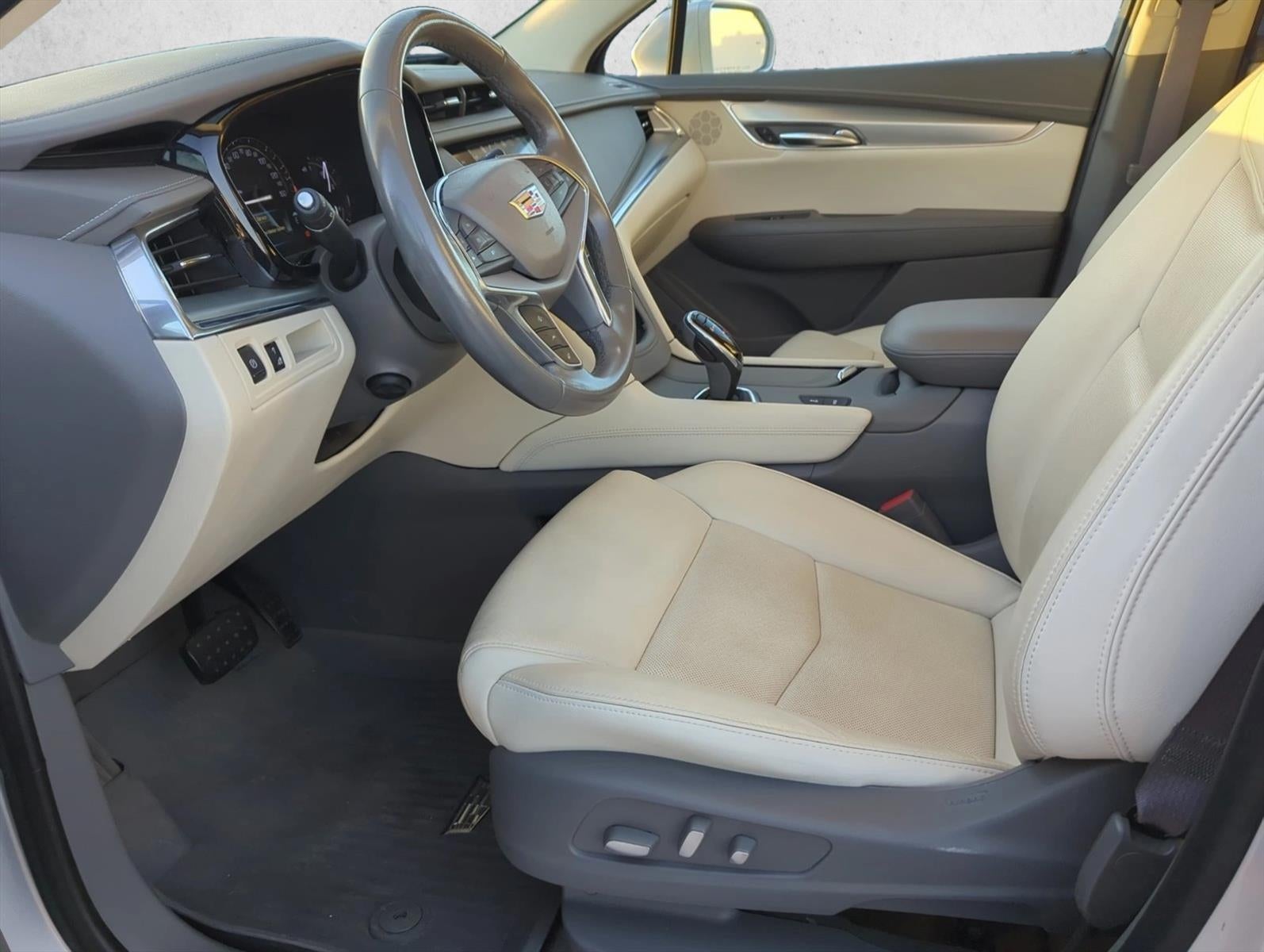 2019 Cadillac XT5 FWD 4dr Premium Luxury