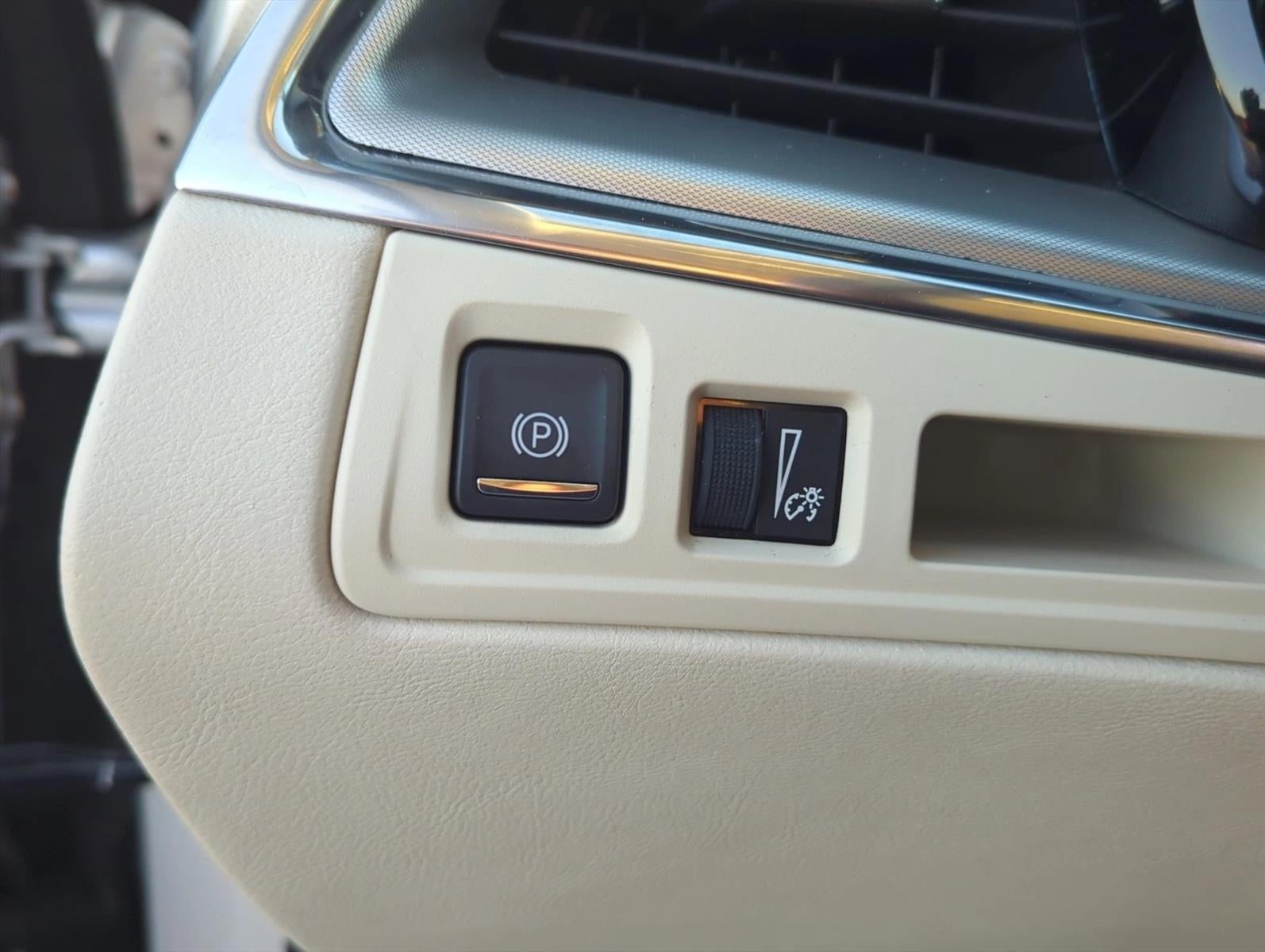 2019 Cadillac XT5 FWD 4dr Premium Luxury