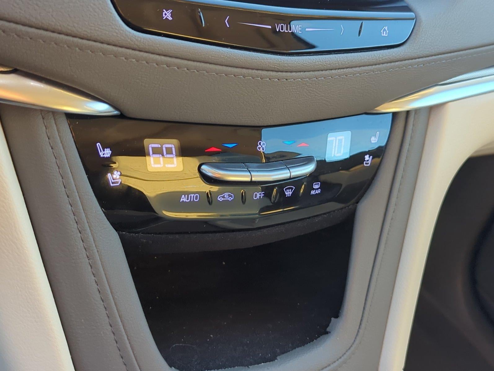 2019 Cadillac XT5 FWD 4dr Premium Luxury