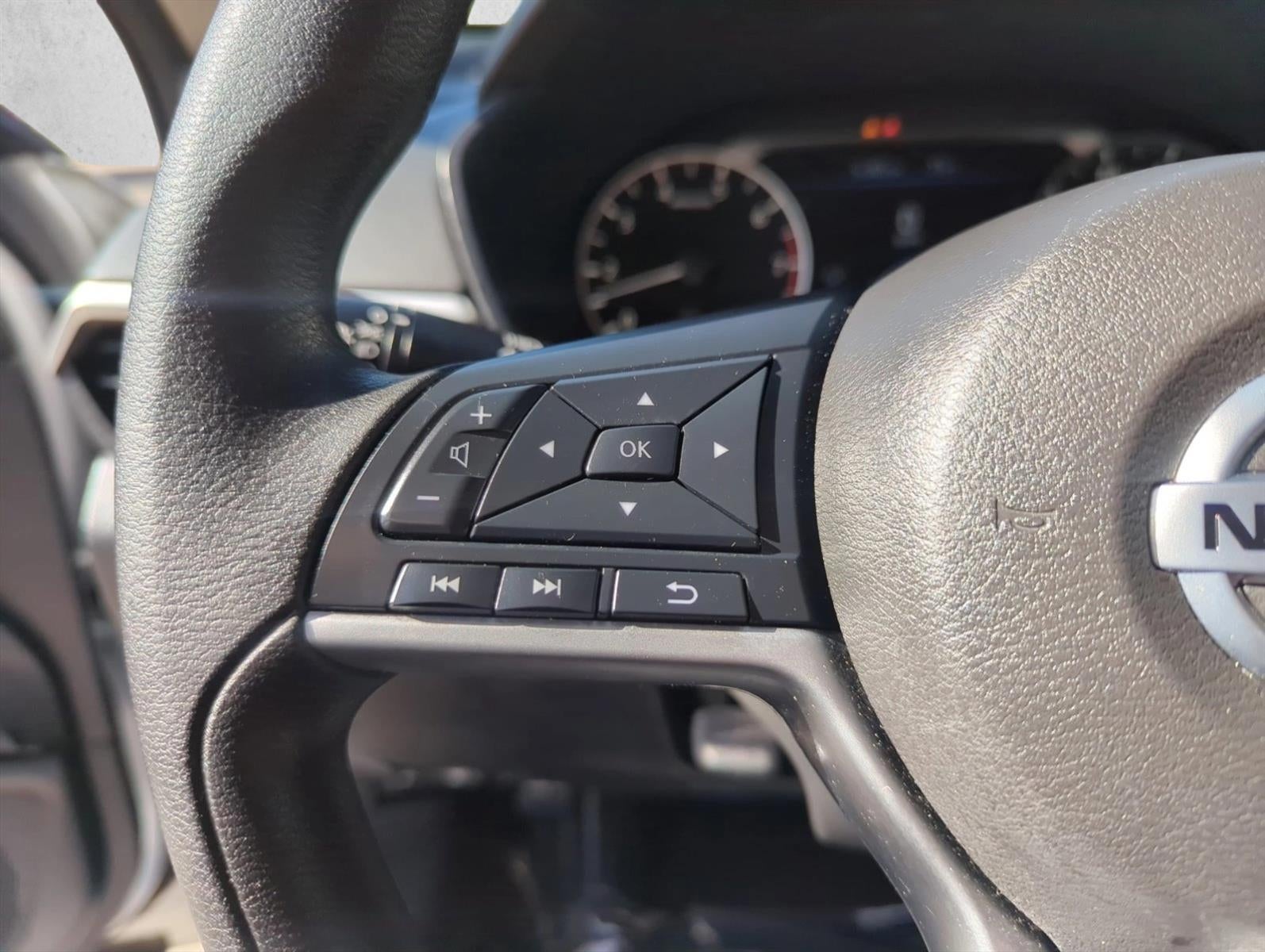 2022 Nissan Altima 2.5 SV Sedan