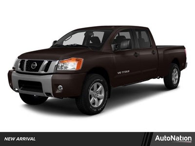 2014 Nissan Titan 4WD Crew Cab Short Bed SL