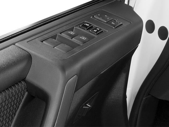 2014 Nissan Titan 4WD Crew Cab Short Bed SL