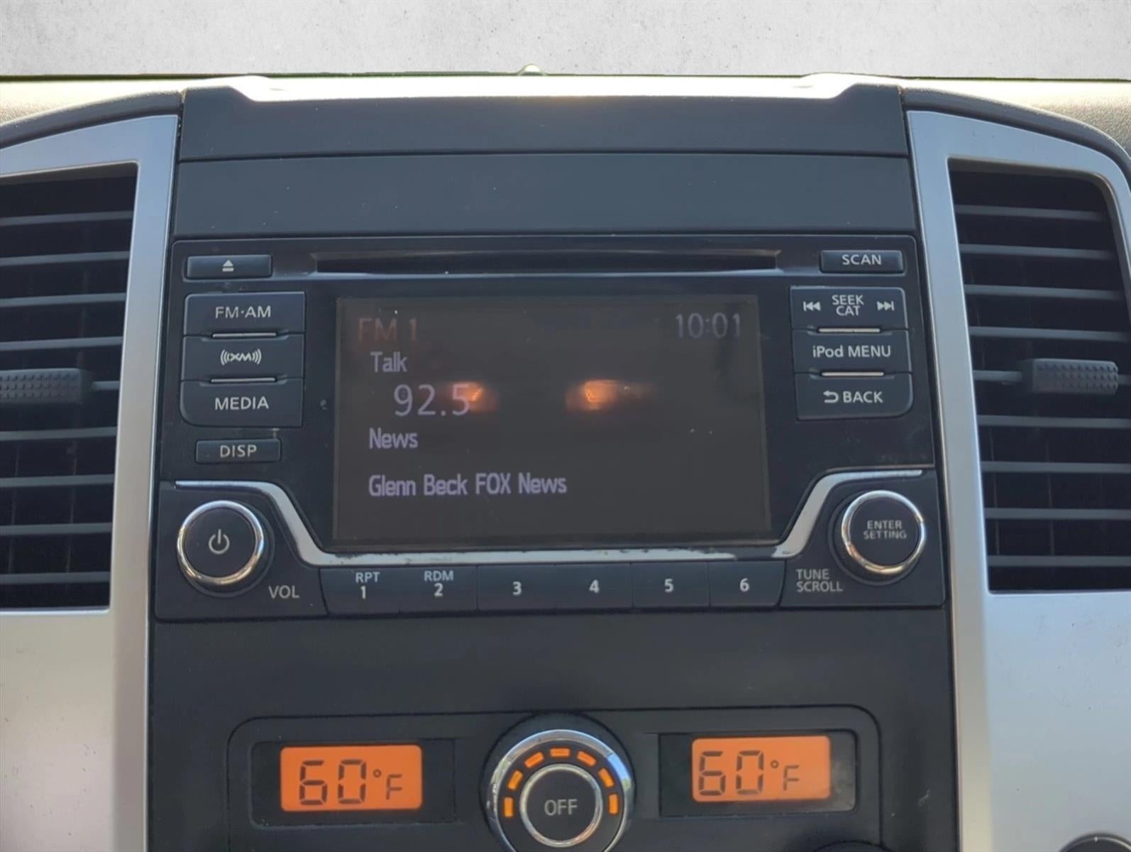 2017 Nissan Frontier Crew Cab 4x2 SV V6 Auto