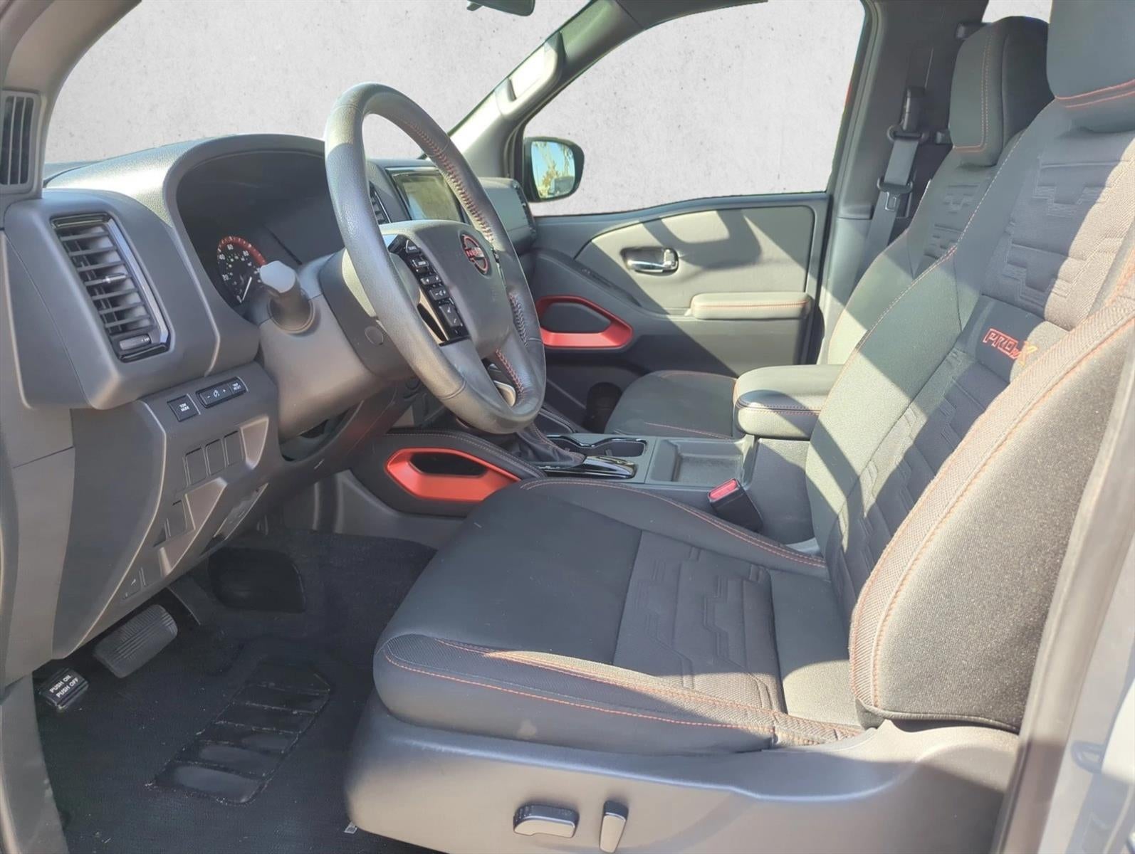 2024 Nissan Frontier Crew Cab 4x2 PRO-X