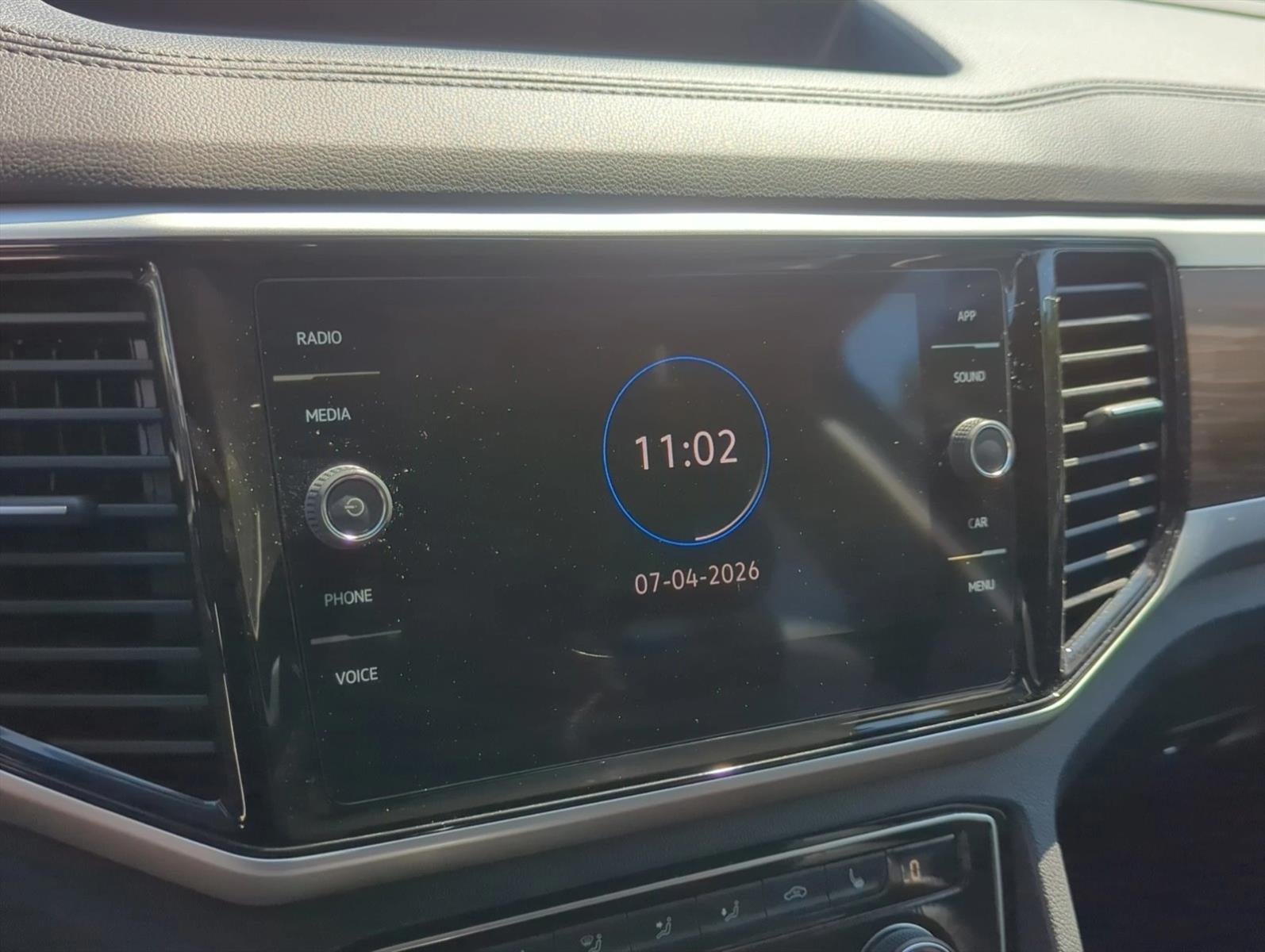 2022 Volkswagen Atlas 2.0T SE w/Technology FWD
