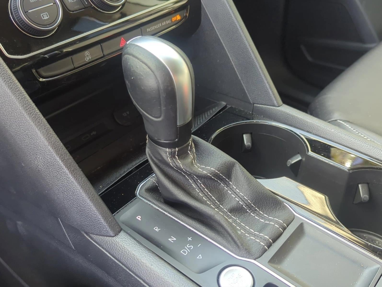 2023 Volkswagen Atlas 3.6L V6 SE w/Technology FWD