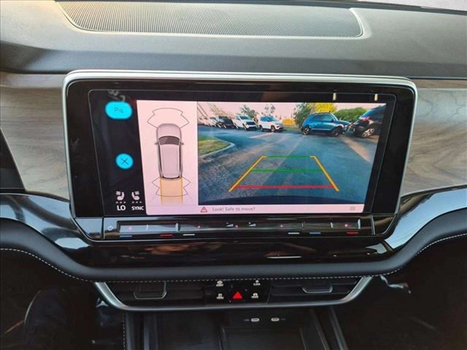 2024 Volkswagen Atlas 2.0T SE w/Technology FWD
