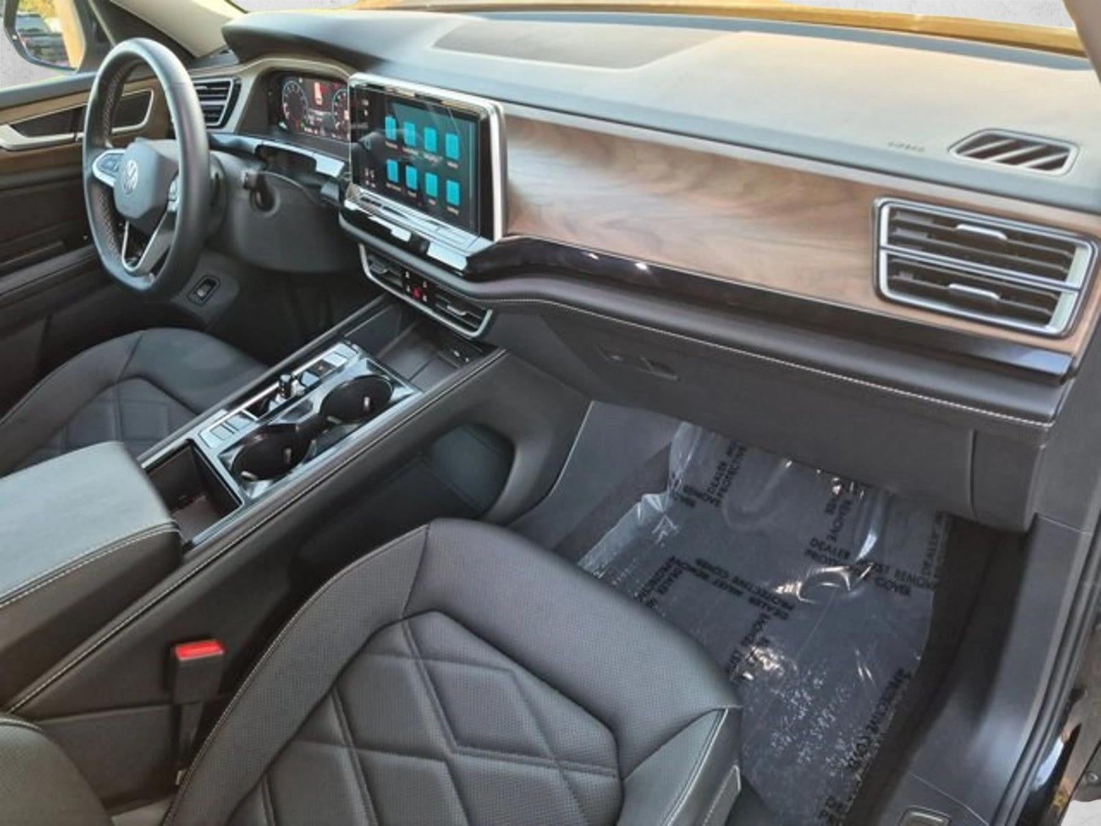 2024 Volkswagen Atlas 2.0T SE w/Technology FWD