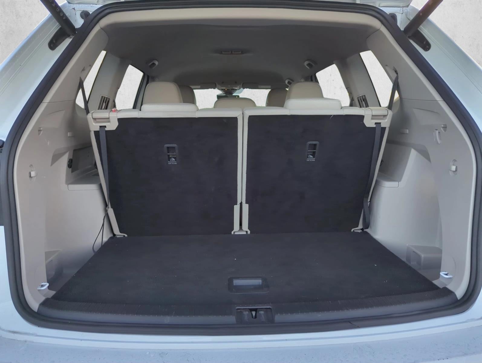 2024 Volkswagen Atlas 2.0T SE w/Technology FWD