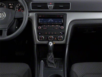 2012 Volkswagen Passat 4dr Sdn 2.5L Manual SE PZEV