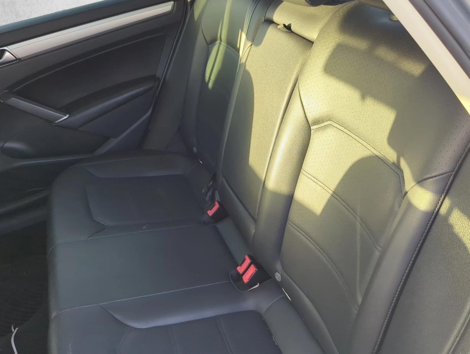 2019 Volkswagen Passat 2.0T Wolfsburg Edition Auto