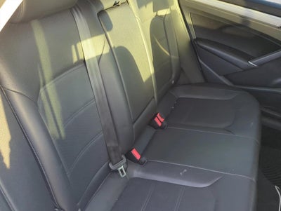 2019 Volkswagen Passat 2.0T Wolfsburg Edition Auto