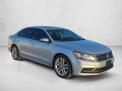 2019 Volkswagen Passat 2.0T Wolfsburg Edition Auto