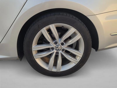 2019 Volkswagen Passat 2.0T Wolfsburg Edition Auto
