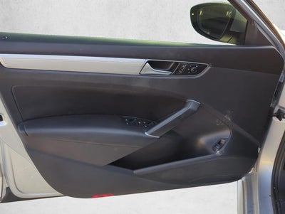 2019 Volkswagen Passat 2.0T Wolfsburg Edition Auto