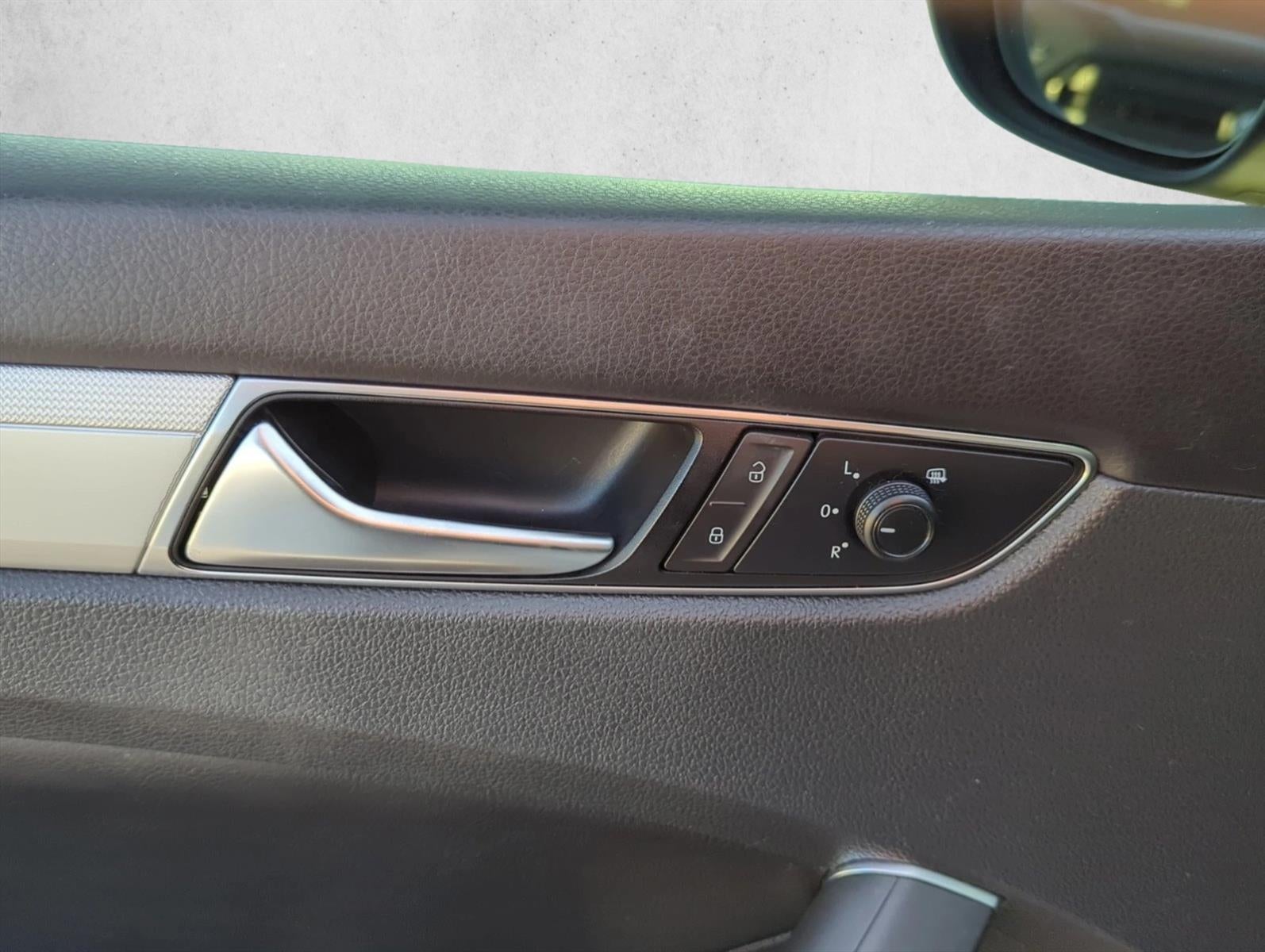 2019 Volkswagen Passat 2.0T Wolfsburg Edition Auto