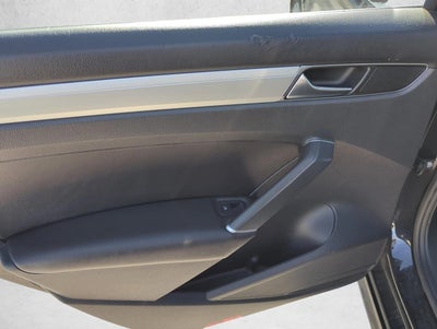 2019 Volkswagen Passat 2.0T Wolfsburg Edition Auto
