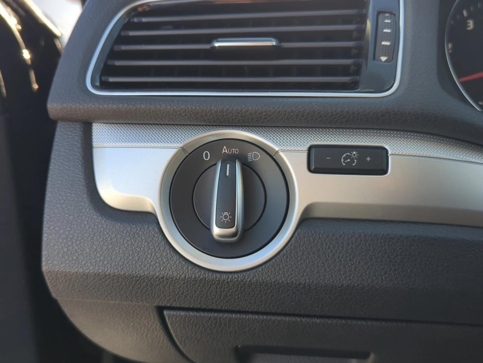 2019 Volkswagen Passat 2.0T Wolfsburg Edition Auto